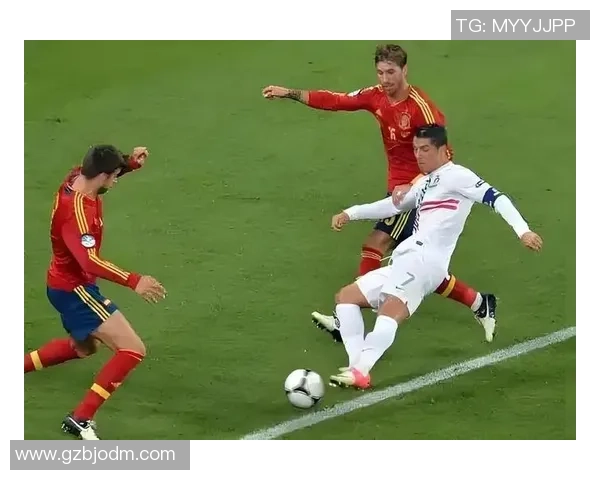 港台足球明星的风采与成就盘点他们如何在绿茵场上闪耀光芒